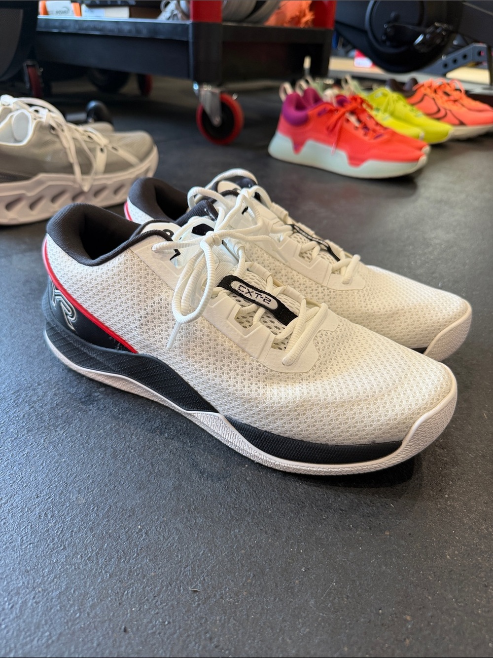 TYR CXT-2 men’s 10.5 White Black & Red Athletic Training Sneakers